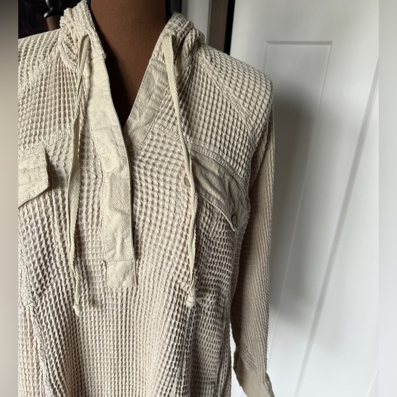 Free People Tops - Free People Waffle Knit Hoodie Womens Xs Beige Pullover Oversized
